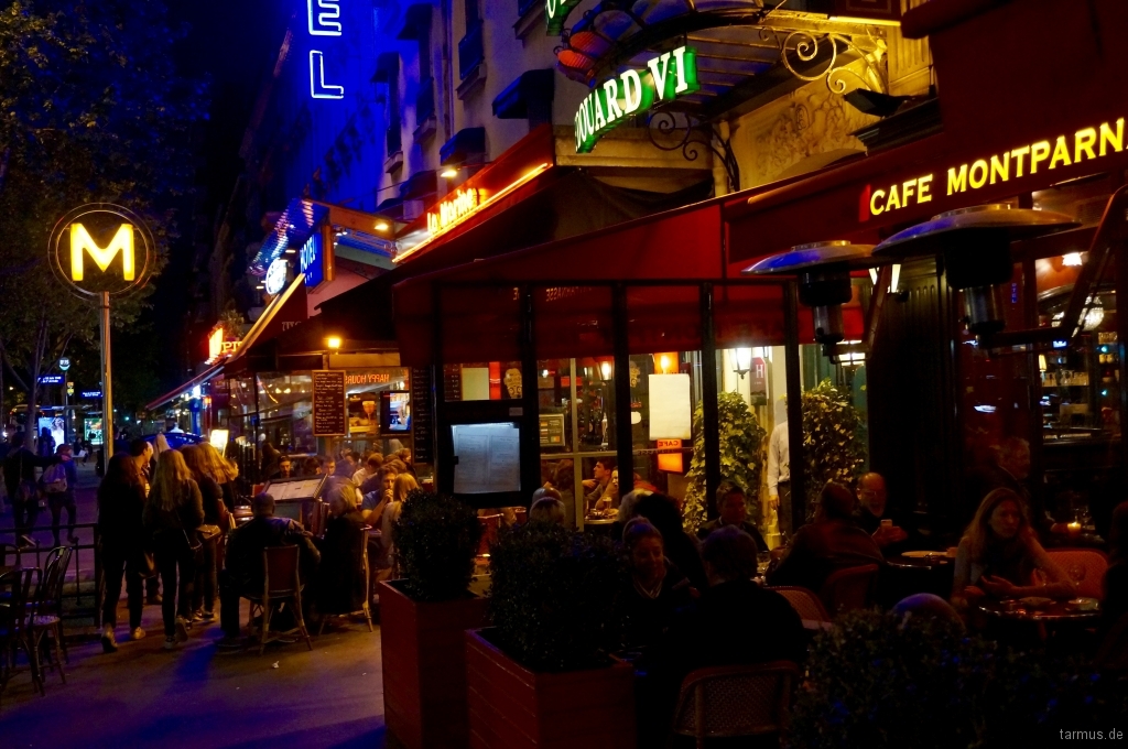 Boulevard du Montparnasse at night
